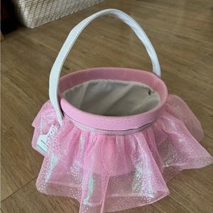 New with tags basket